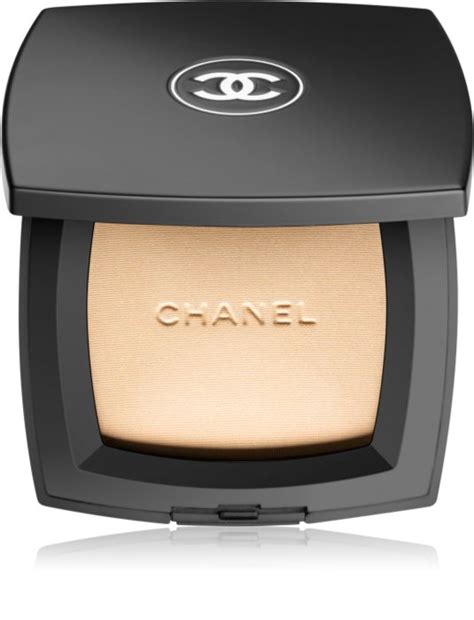 CHANEL Poudre Universelle Compacte Polvos Compactos .